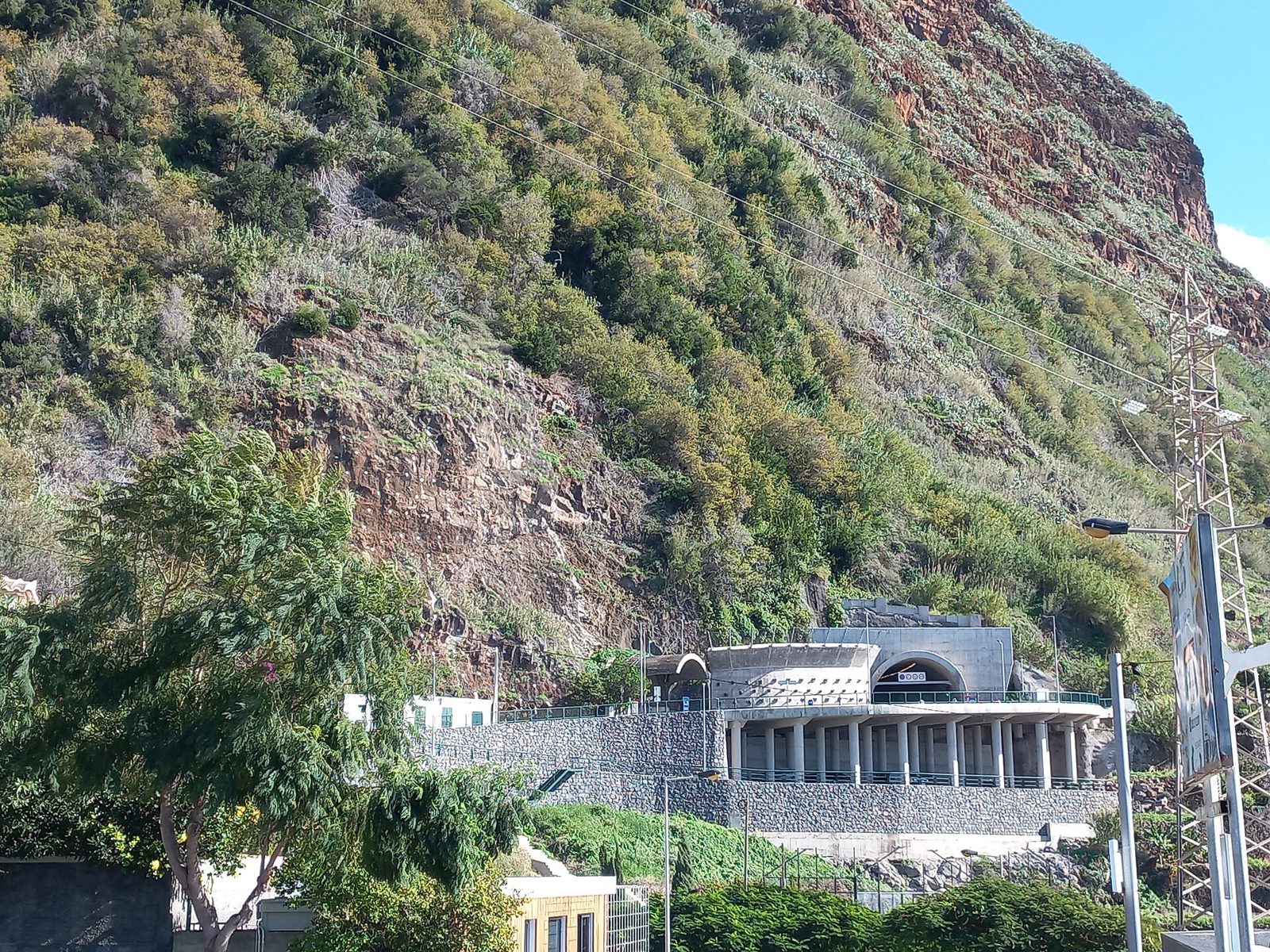 Whitewashed houses above a rocky shoreline at Jardim do Mar